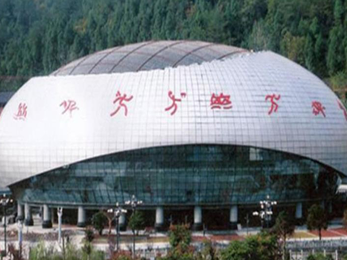 阿里体育中心球形网架加工安装